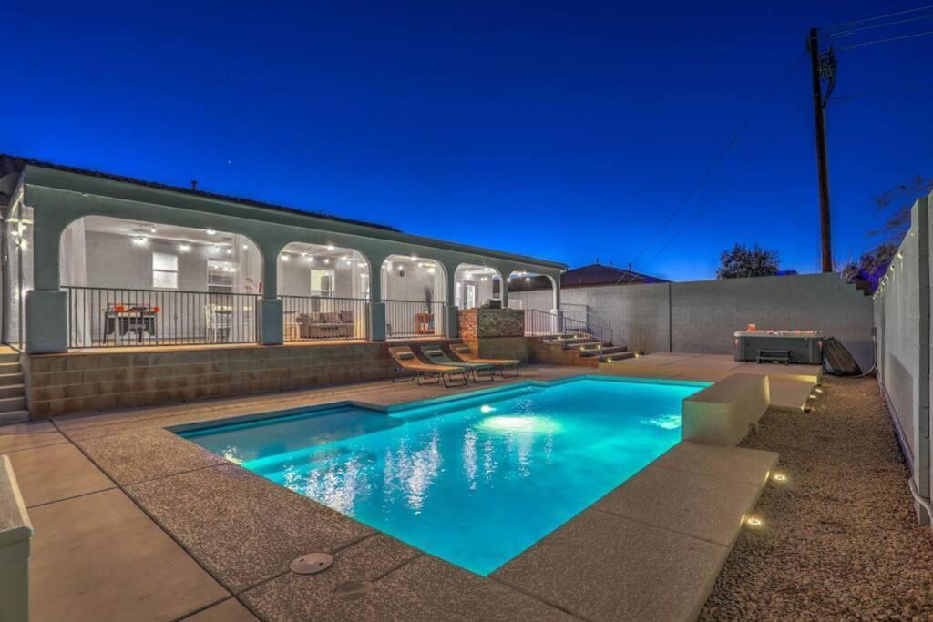Cozy Desert Retreat - Pool, Spa, Views Henderson Eksteriør billede